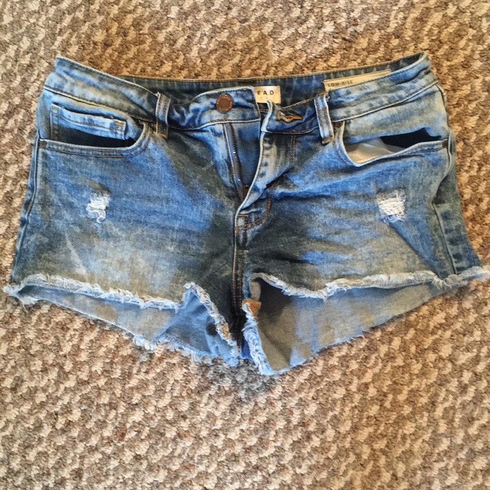 Bullhead Light Wash Shorts